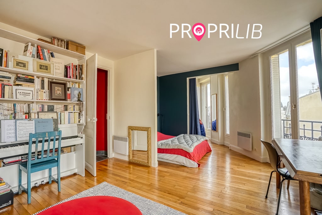 PropriLib l’agence immobilière en ligne à commission fixe vend cet appartement à Paris 18 ème