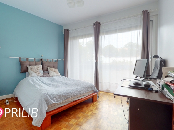 PropriLib l’agence immobilière en ligne à prix fixe vous propose cet appartement à Châtenay-Malabry