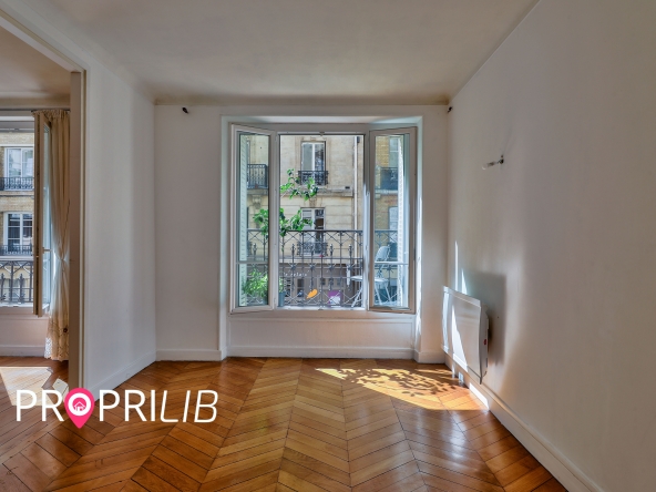 PropriLib l’agence immobilière en ligne à prix fixe vous propose cet appartement à Paris 14 ème