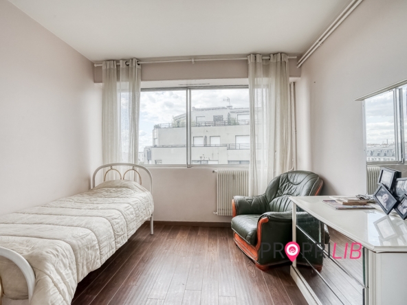 PropriLib l’agence immobilière en ligne au forfait vous propose cet appartement à Paris 20 ème