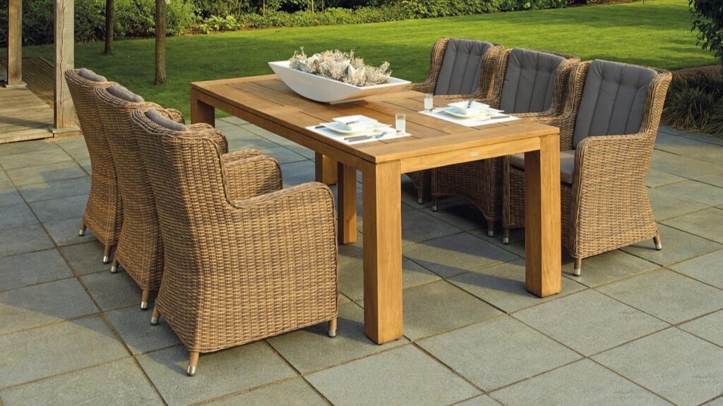 Table de jardin pour six personnes